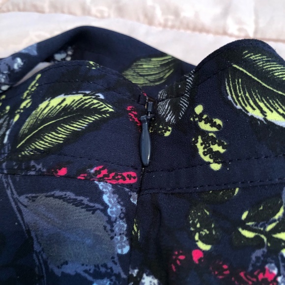 Banana Republic lined skirt - Picture 5 of 5